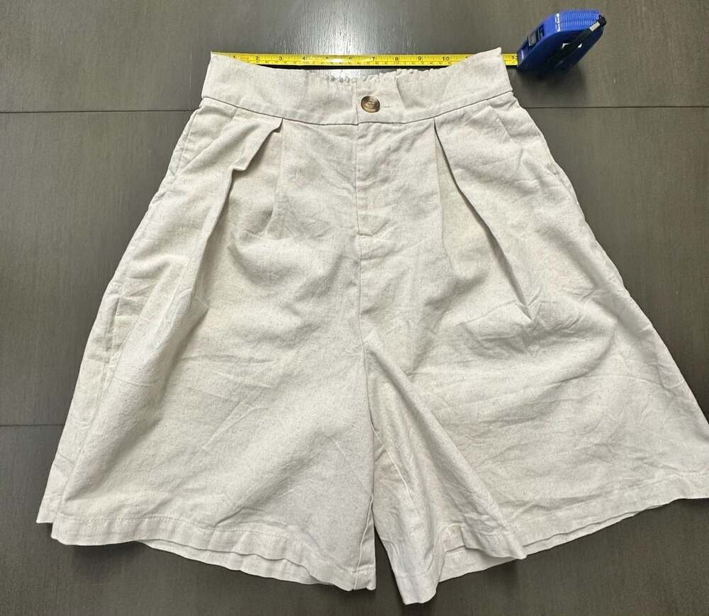 Mianxiu Pleated Shorts Size S Beige Cotton Blend